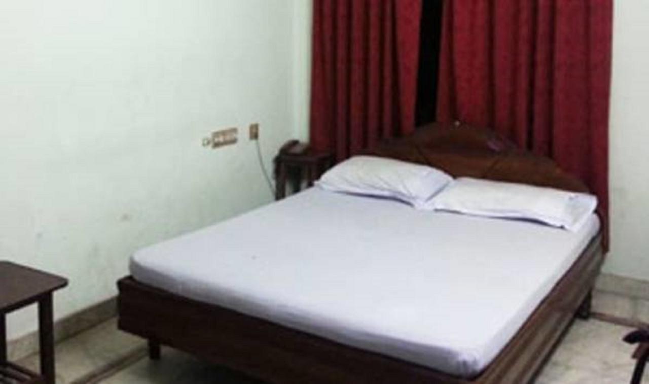 Hotel Boban Plaza Thiruvananthapuram Exterior foto